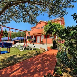 Apartman Petra, Palit